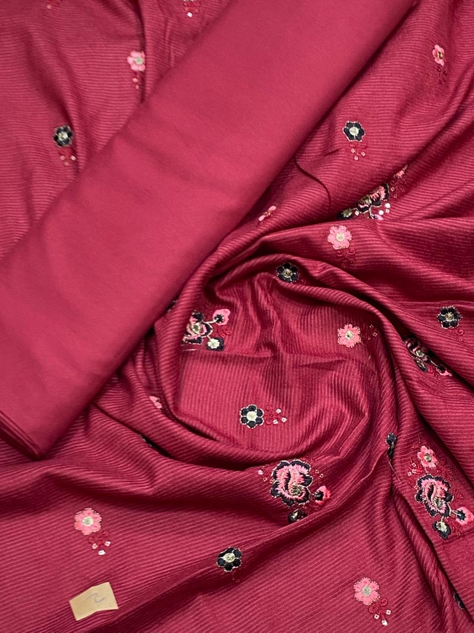 Rania’s Classic Doria Marina Embroidered 2-Piece Suit RNS-DME-204