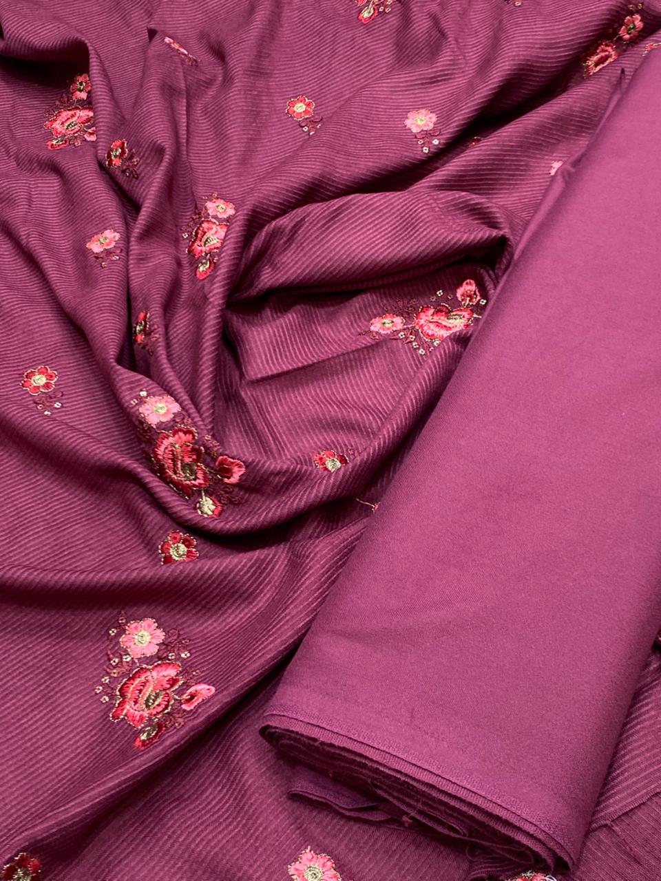 Rania’s Classic Doria Marina Embroidered 2-Piece Suit RNS-DME-208